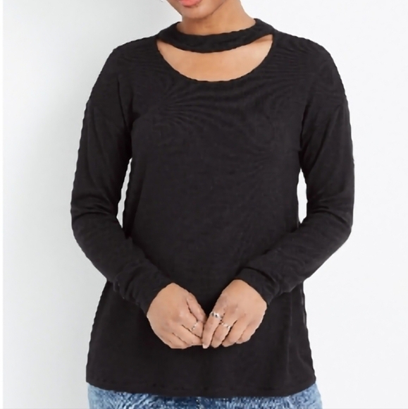 Maurices Black Solid Cut Out Mock Neck Long Sleeve Top NWT - Picture 1 of 10